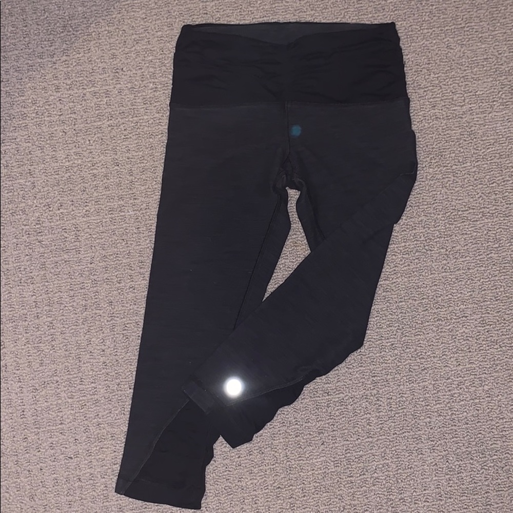 Lululemon cropped pants
